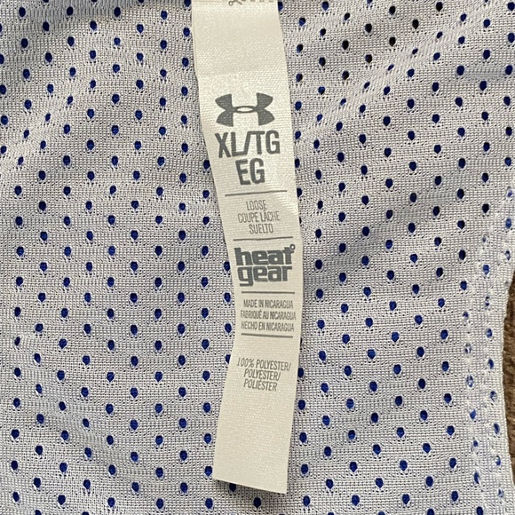 NWT woman’s Under Armour royal blue reversible team jersey / size is xlg - Picture 7 of 8